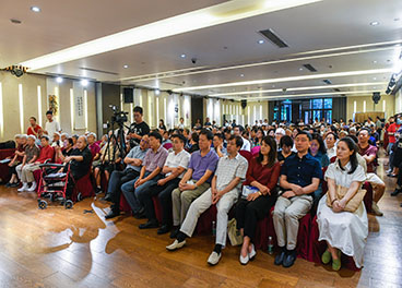 以诗歌载爱痛，用声音传温情 黄亚洲抗疫诗歌专场朗诵会在杭成功举办